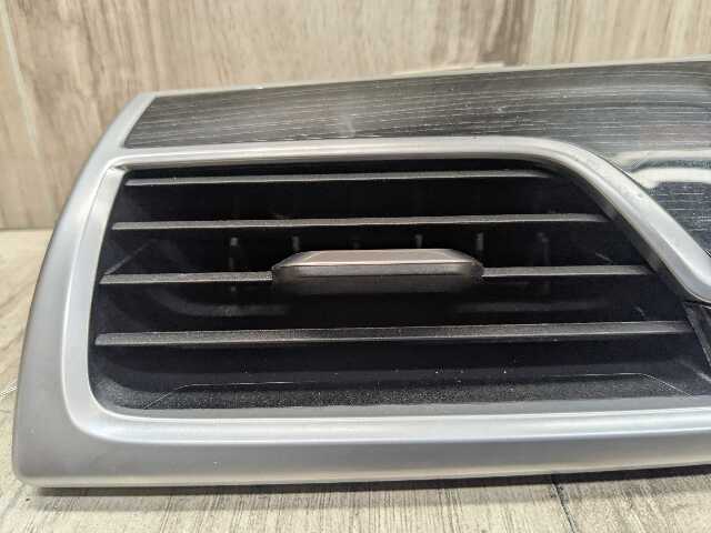 16-19 OEM BMW G11 G12 740 750 Left Driver Dash AC AIr Vent Grille Grill*