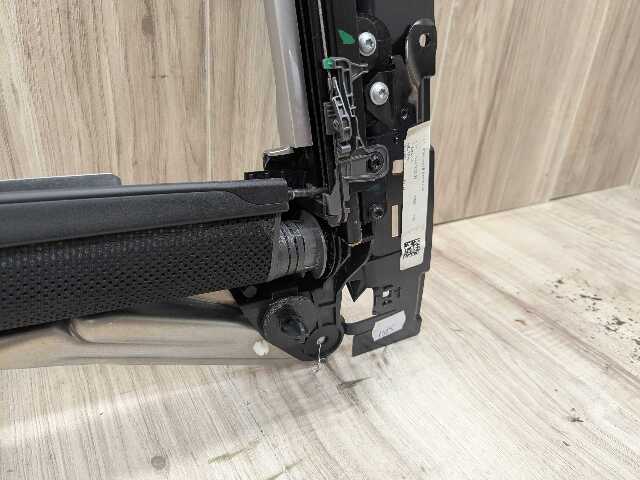 OEM BMW G12 740 750 M760 Rear Right Passenger Door Sun Blind Shade Roller Light