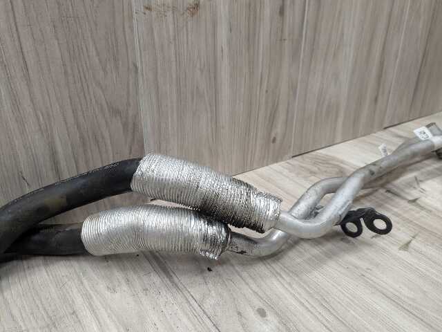 16-19 OEM BMW F90 M5 G12 750 G30 M550 Transmission Oil Cooler Line Inlet Outlet