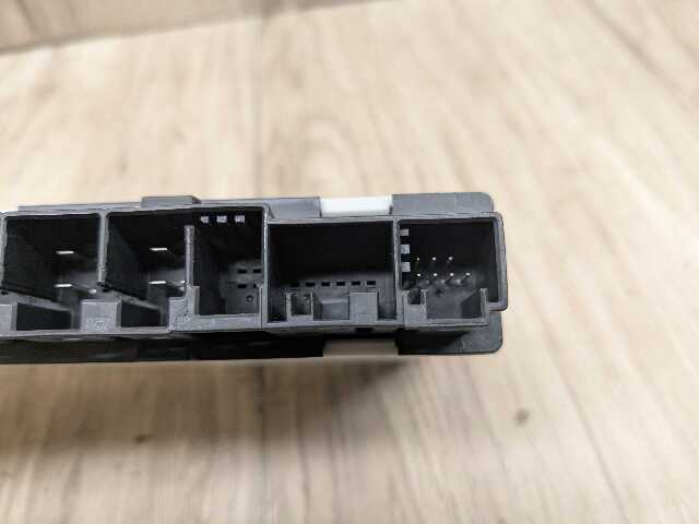 OEM BMW F44 G01 G05 G07 G12 G20 G26 G30 F90 Front Left Right Seat Control Module