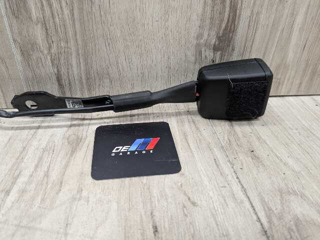 OEM BMW G22 G23 G42 G82 G83 G87 M2 M4 FRONT Left Right Seatbelt Seat Belt Buckle