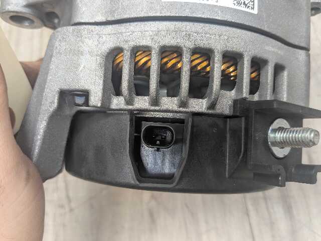 *OEM BMW G01 G05 G16 G20 G26 G30 G42 Engine B46 B58 Alternator Generator 250A