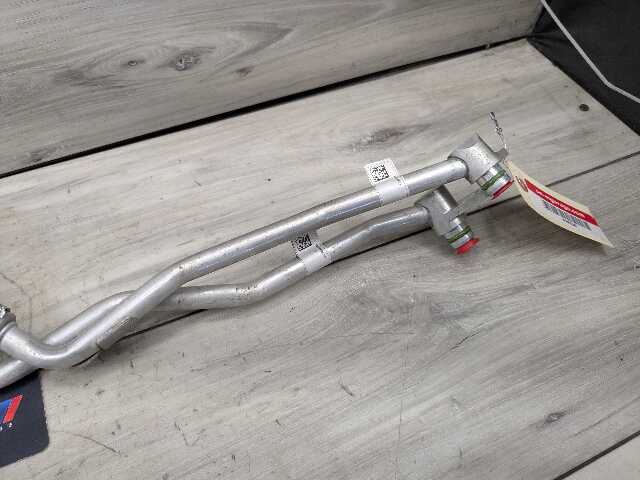 16-19 OEM BMW F90 M5 G12 750 G30 M550 Transmission Oil Cooler Line Inlet Outlet