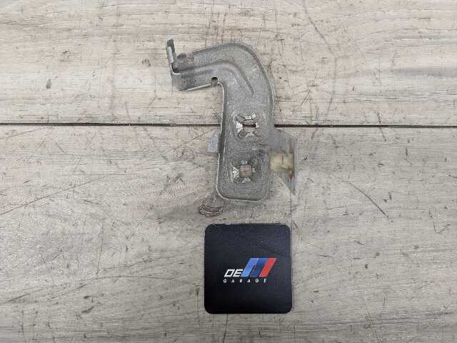 12-20 OEM BMW F30 F32 F33 F36 Front Left Driver Fender Wing Holder Bracket SET