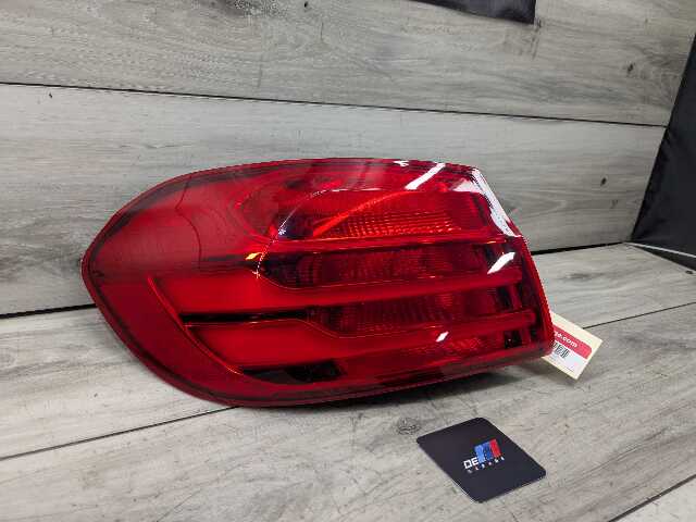 *14-17 OEM BMW F32 F33 F36 F82 F83 M4 Rear Left Driver Outer Tail Light Lamp