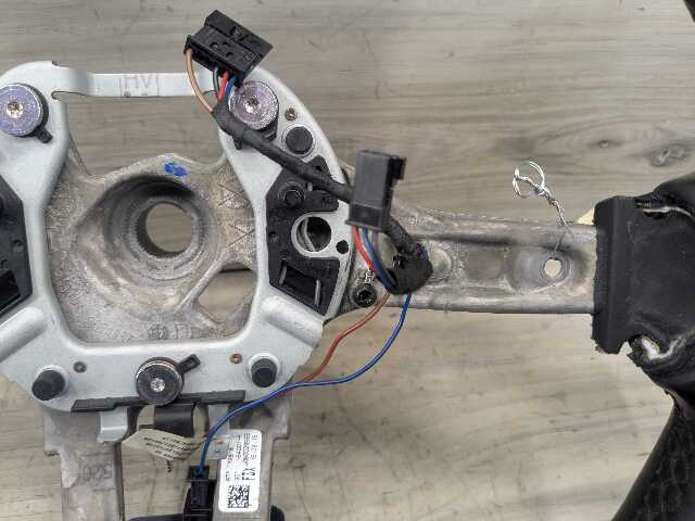 OEM BMW F22 F23 F30 F32 F33 F36 M SPORT Steering Wheel Black Leather MANUAL