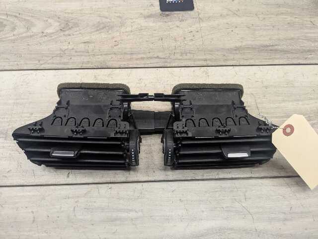 16-23 OEM BMW F39 F48 X1 X2 Center Middle Dash Fresh Air AC Vent Grill Grille