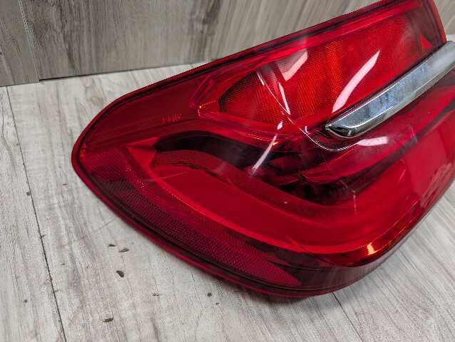 16-19 OEM BMW G11 G12 740 750 M760 B7 Rear Left Driver Outer LED Tail Light