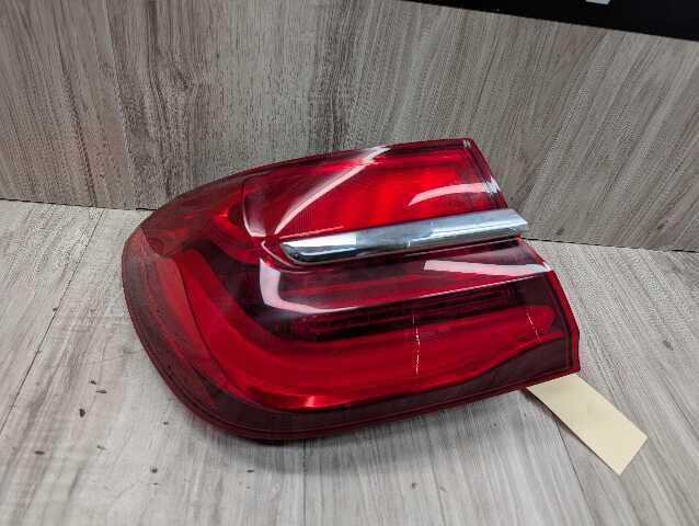 16-19 OEM BMW G11 G12 740 750 M760 B7 Rear Left Driver Outer LED Tail Light