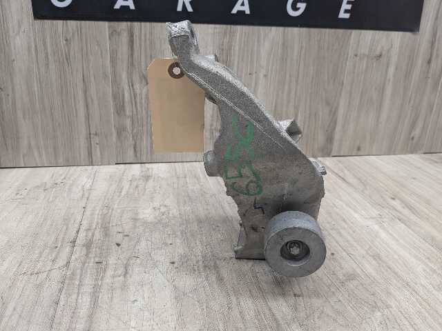 OEM BMW G20 G22 G23 G26 G42 RWD Left Driver Engine Mount Support Bracket B58