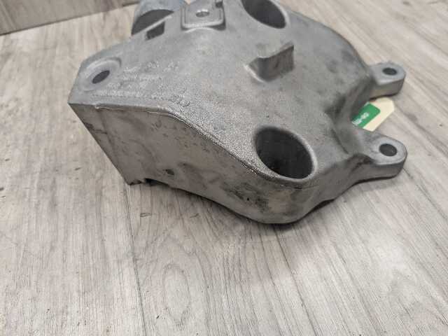 OEM BMW G20 G22 G23 G26 G42 RWD Left Driver Engine Mount Support Bracket B58