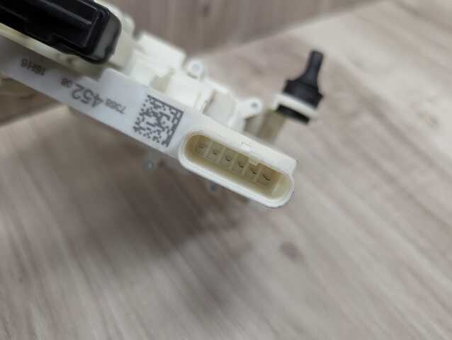 OEM BMW G12 740 750 B7 REAR RIGHT PASSENGER Door Lock Latch Actuator SOFT CLOSE