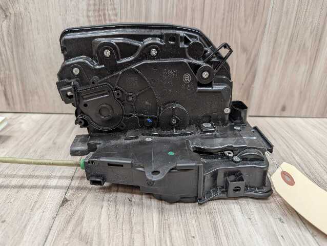 16-22 OEM BMW G11 G12 FRONT LEFT DRIVER Side Door Lock Latch Actuator SOFT CLOSE
