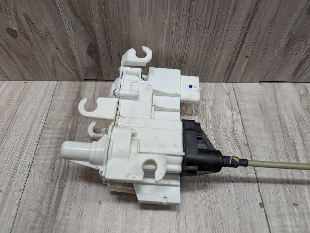 OEM BMW G12 740 750 M760 B7 REAR LEFT DRIVER Door Lock Latch Actuator SOFT CLOSE