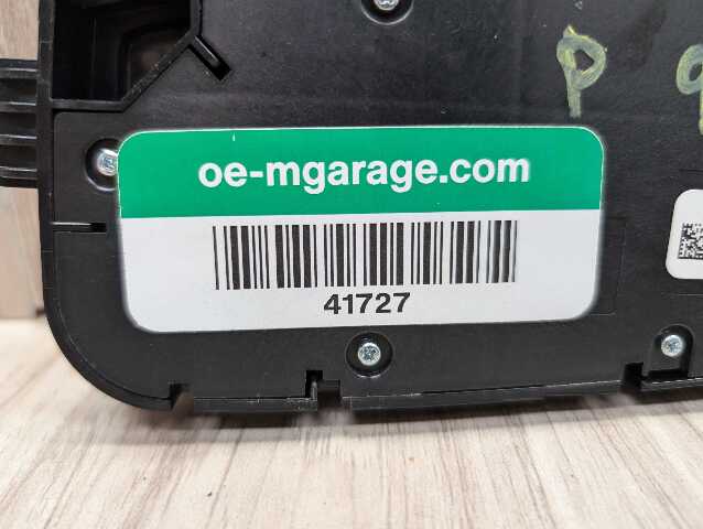OEM BMW F90 G11 G12 G30 G32 Front Right Passenger Seat Adjustment Control Switch