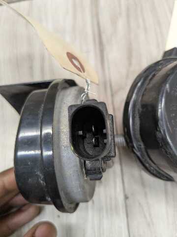 OEM BMW F90 G12 G14 G15 G16 G30 530 540 M550 750 M5 Horn Tone Signal LOW PITCH