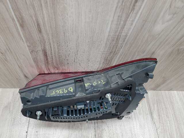*16-19 OEM BMW G11 G12 740 750 M760 Rear Left Driver Inner Trunk LED Tail Light