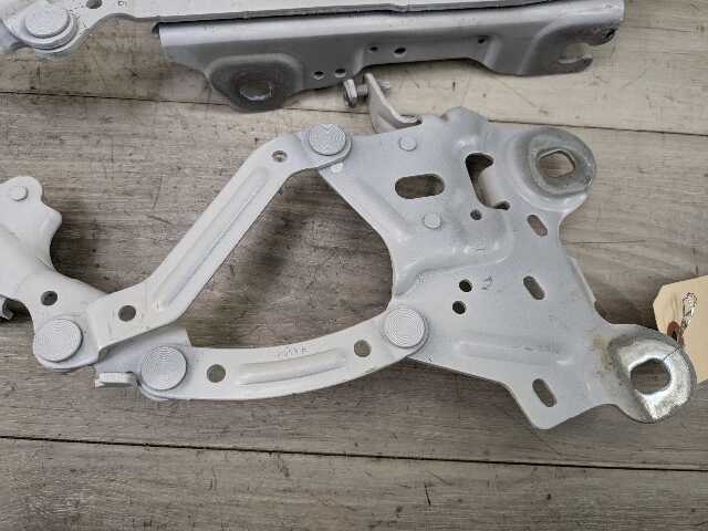 16-22 OEM BMW F39* F48 X1 X2 28i 28iX Hood Bonnet Left Right Hood Hinges SET