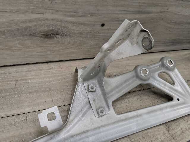 16-22 OEM BMW F48 X1 28i 28iX Front Left Driver Side Fender Holder Bracket