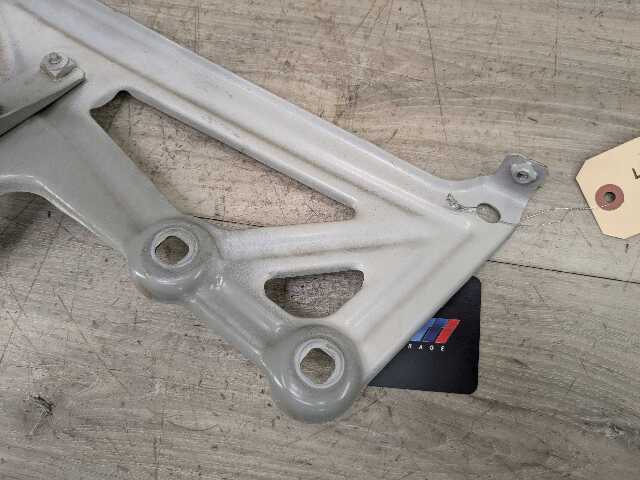 16-22 OEM BMW F48 X1 28i 28iX Front Right Passenger Fender Holder Bracket