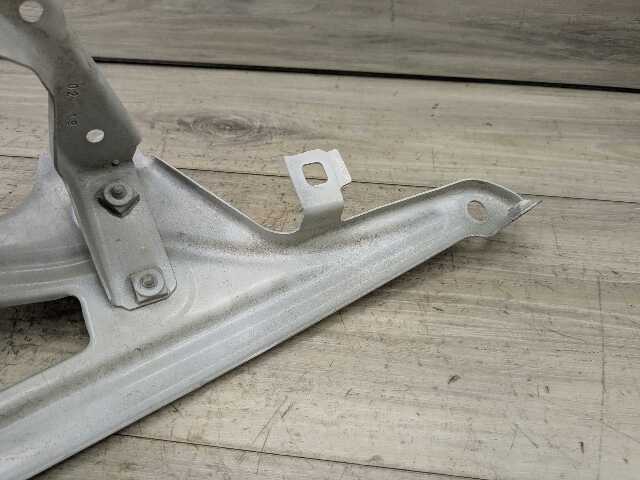 16-22 OEM BMW F48 X1 28i 28iX Front Right Passenger Fender Holder Bracket
