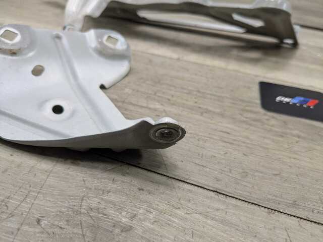 16-22 OEM BMW F48 X1 28i 28iX Front Right Passenger Fender Holder Bracket