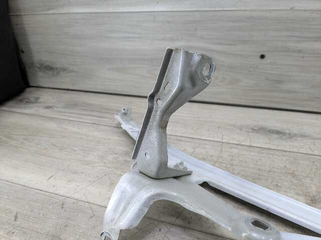 16-22 OEM BMW F48 X1 28i 28iX Front Right Passenger Fender Holder Bracket