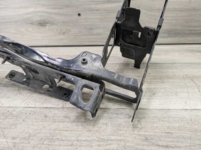 OEM BMW F22 F30 F32 F33 F36 Front Left Driver Headlight Support Mount Bracket