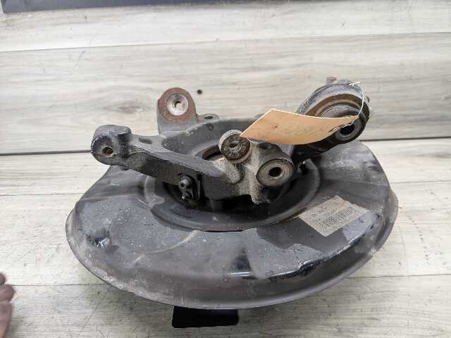 OEM BMW F32 F33 F36 428 430 435 440 REAR Left Driver Hub Spindle Bearing Knuckle