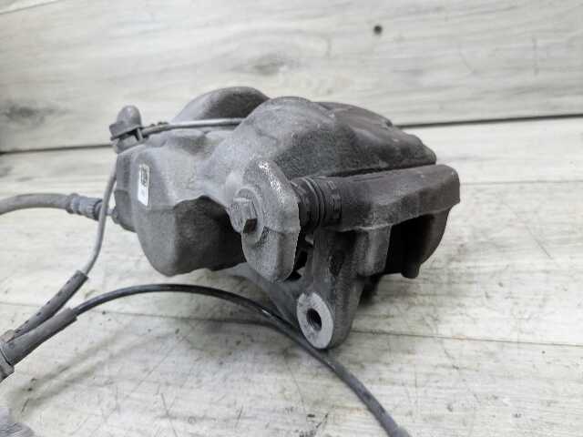 16-24 OEM BMW F39 F44 F48 X1 X2 28 228 B46 FRONT Left Driver Side Brake Caliper