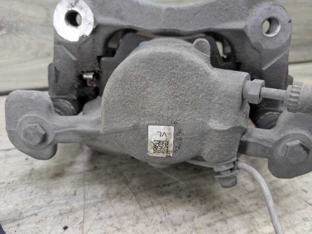 16-24 OEM BMW F39 F44 F48 X1 X2 28 228 B46 FRONT Left Driver Side Brake Caliper