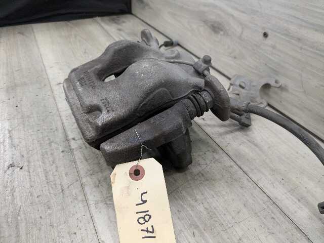 16-24 OEM BMW F39 F44 F48 X1 X2 28 228 B46 FRONT Left Driver Side Brake Caliper