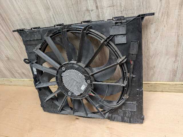 16-20 OEM BMW G12 740 G30 530 540 Engine B46 B58 Radiator Cooling Fan Motor 600W