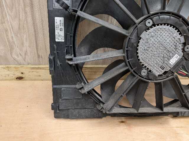16-20 OEM BMW G12 740 G30 530 540 Engine B46 B58 Radiator Cooling Fan Motor 600W
