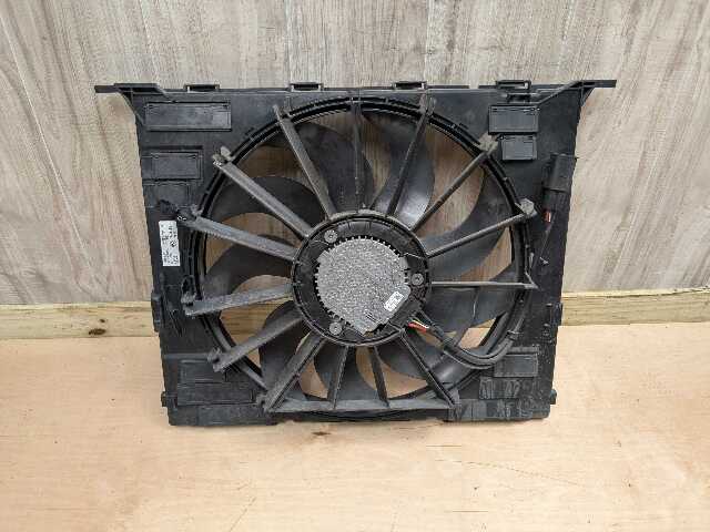 16-20 OEM BMW G12 740 G30 530 540 Engine B46 B58 Radiator Cooling Fan Motor 600W