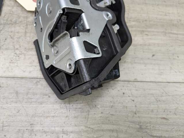 OEM BMW E82 E90 F23 F30 F32 E60 F01 M4 X6 REAR RIGHT Door Lock Latch Actuator