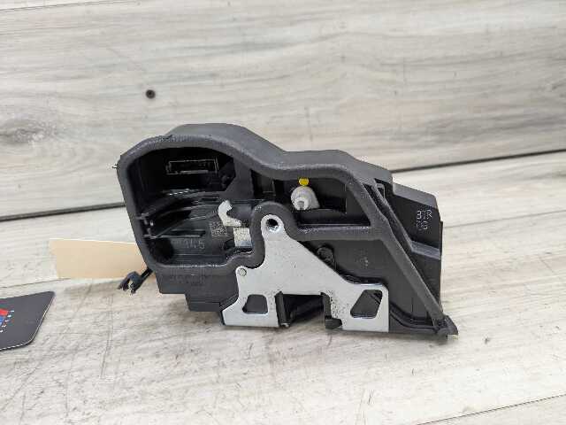 OEM BMW E82 E90 F23 F30 F32 E60 F01 M4 X6 REAR RIGHT Door Lock Latch Actuator