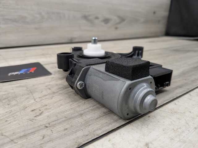 OEM BMW G20 G80 330 M340 M3 FRONT Right Passenger Door Window Regulator Motor
