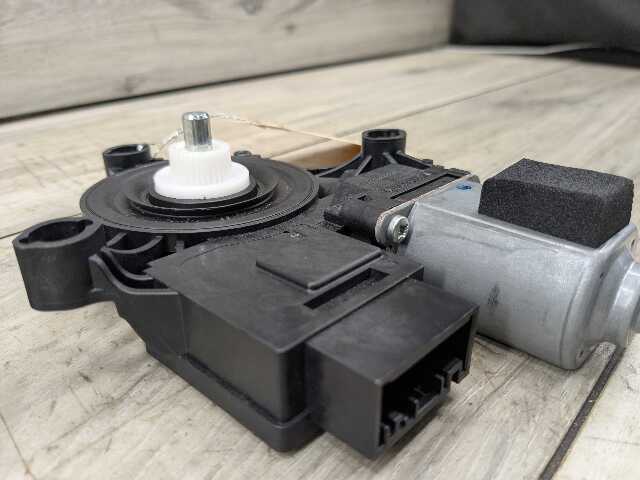 OEM BMW G20 G80 330 M340 M3 FRONT Left Driver Side Door Window Regulator Motor