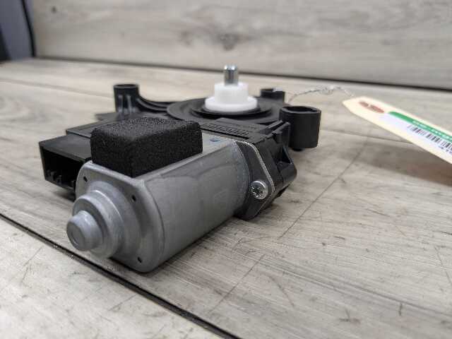 OEM BMW G20 G80 330 M340 M3 FRONT Left Driver Side Door Window Regulator Motor