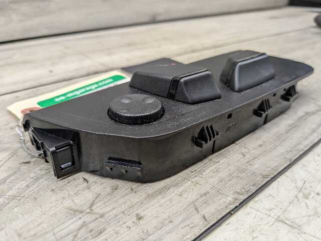 OEM BMW F30 F36 F25 F39 F48 X1 Front Right Passenger Adjust Seat Control Switch*
