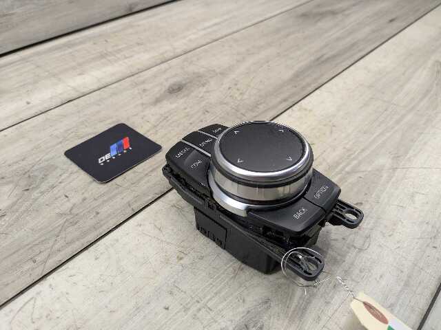 OEM BMW F90 G01 G02 G30 X3 M5 iDrive Navigation Controller Knob NBT NAV Button
