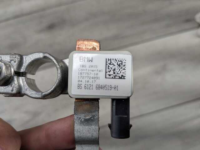 OEM BMW G01 G12 G30 530 540 M550 X3 Negative Battery Cable Terminal IBS Sensor