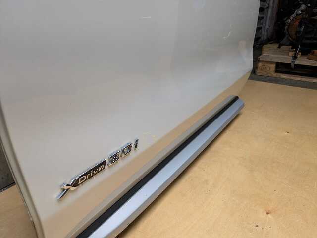 18-24 OEM BMW F97 G01 X3 X3M Front Left Driver Side Door Shell Panel White A96