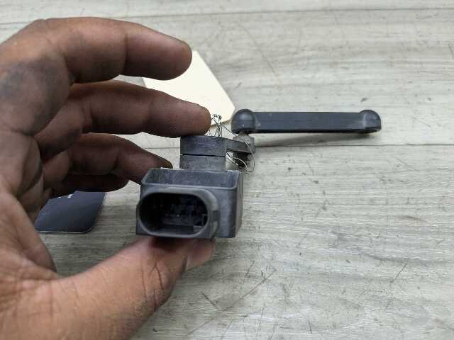 OEM BMW F02 F06 F10 F12 F13 M5 M6 REAR Left Right Suspension Height Level Sensor