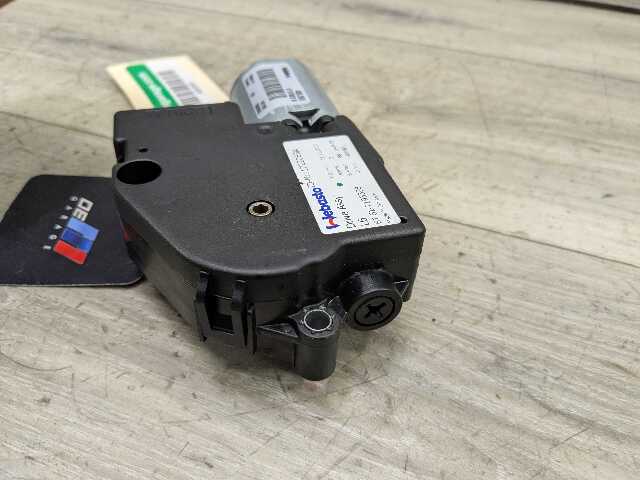 OEM BMW F02 F06 F10 F13 F16 F22 F30 F32 F36 F80 F82 Sunroof Glass Motor Drive