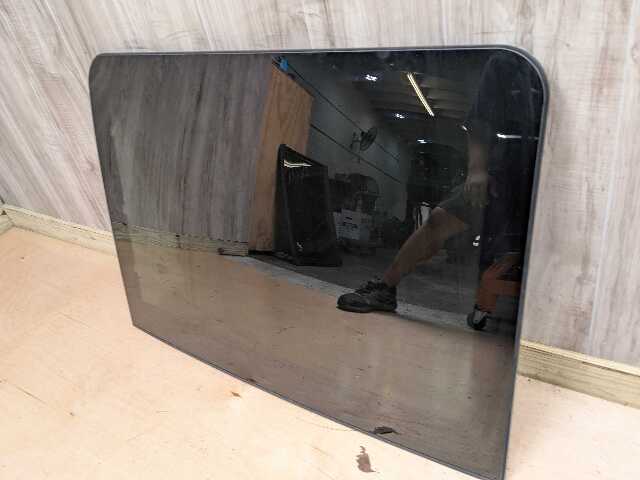 16-22 OEM BMW F48 X1 28i 28iX FRONT Upper Sunroof Sun Roof Panel Window Glass