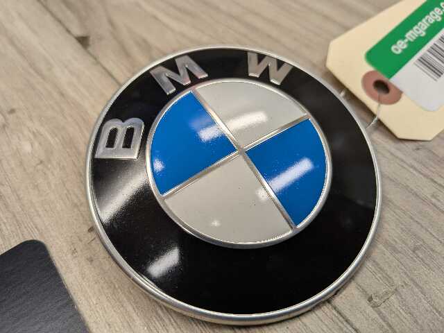16-22 OEM BMW G11 G12 740 750 M760 Front Round Emblem For Bumper Hood 82mm