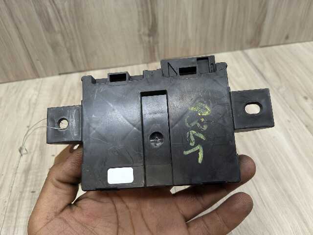 16-19 OEM BMW G11 G12 G30 740 750 530 540 M550 Interior Light Control Module