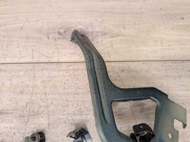 11-16 OEM BMW F10 528 535 550 Front Right Passenger Fender Holder Brackets SET